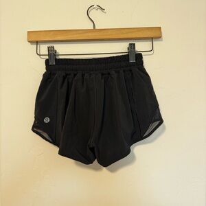 lululemon size 0 low rise Black hotty hot shorts lined 2.5 inseam